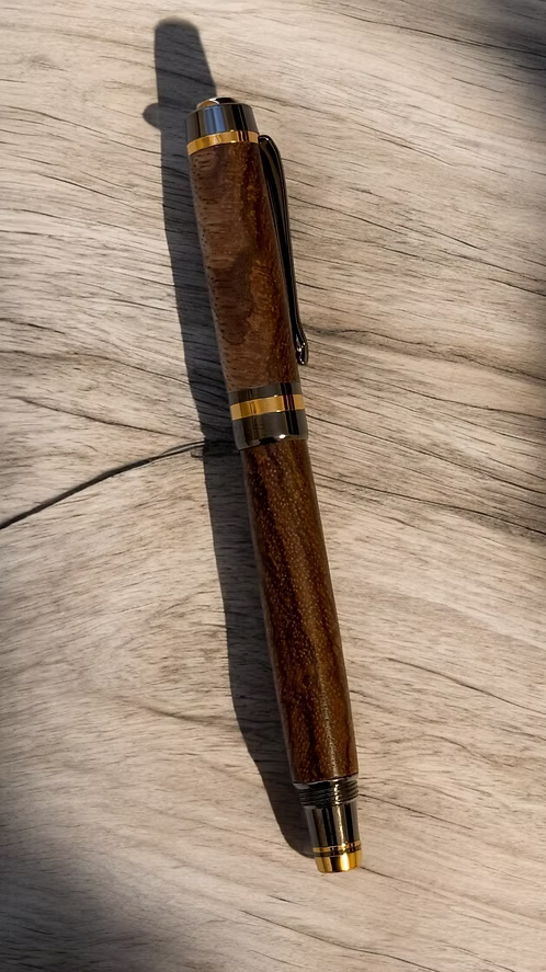97  Elete Fountain Pen